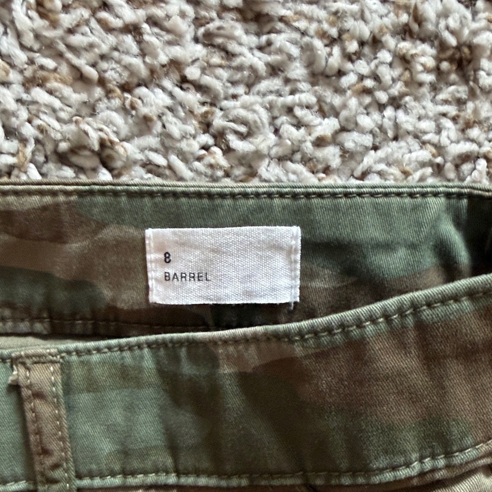 GAP Women's Camo barrel Pants - Green/Tan - Picture 3 of 4